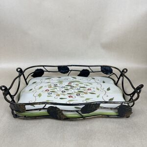 Temp-tations by Tara PETALS‎ Ovenware Metal Basket  & Trivet